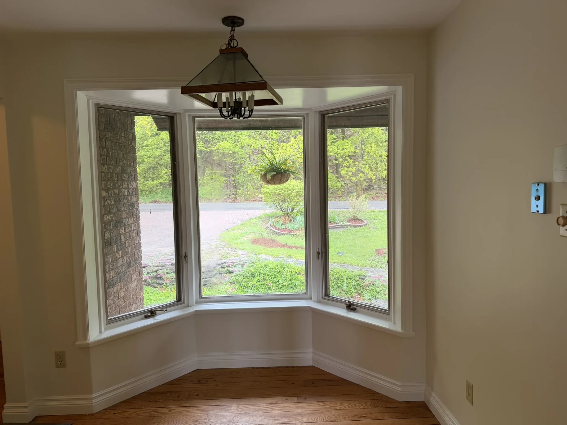 Breakfast bay window looking out to the front garden