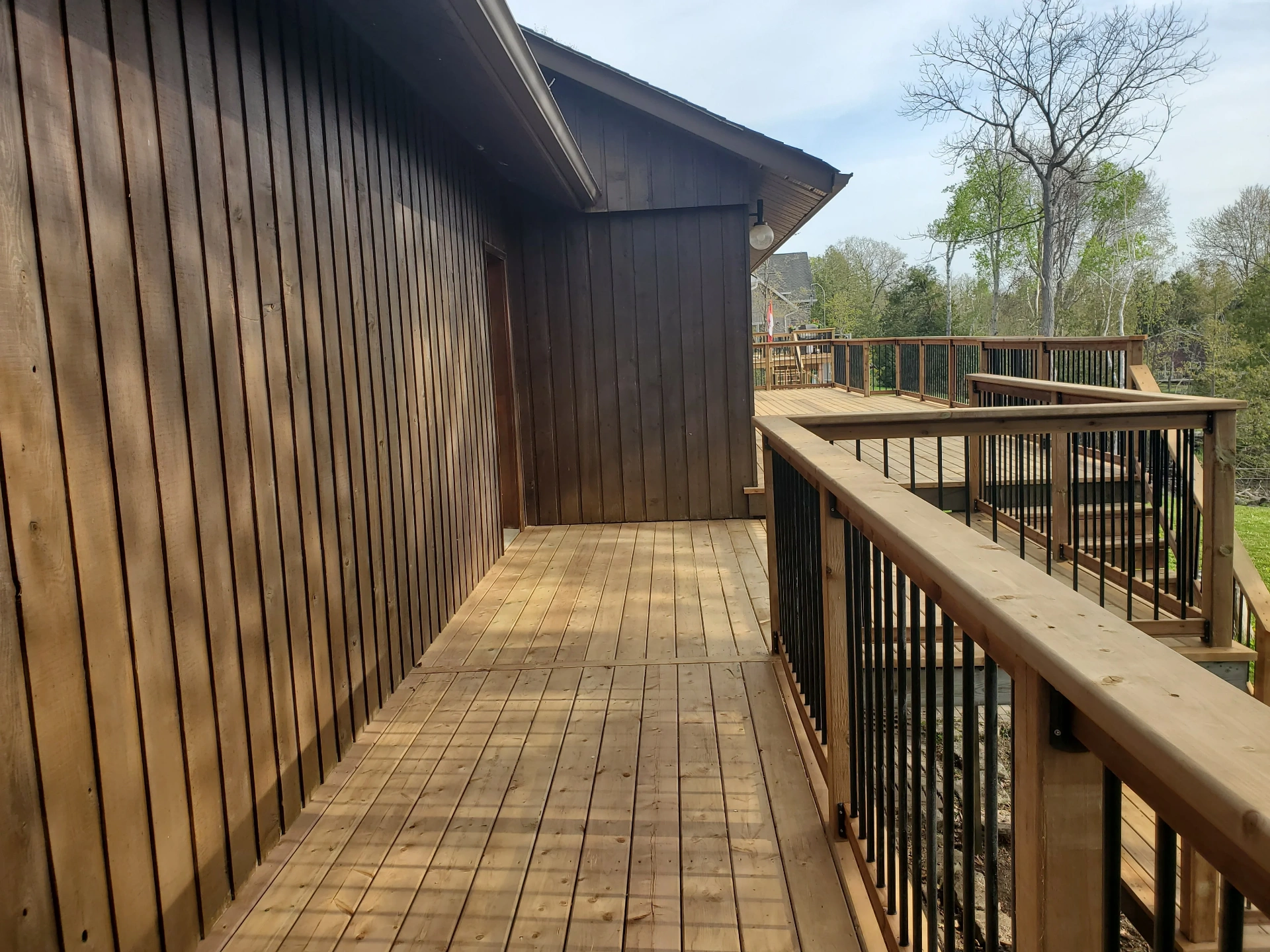 Wrap around side deck.